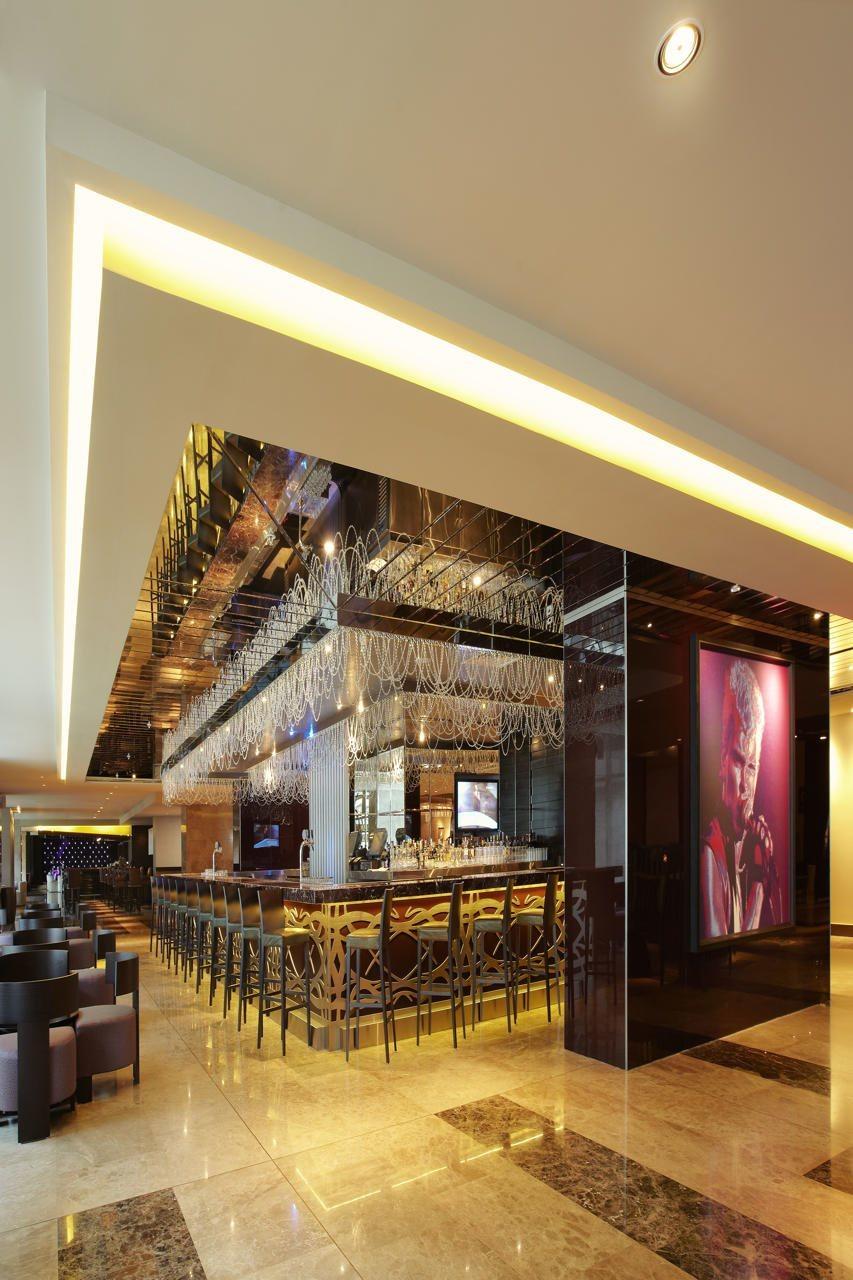 Megapolis Hotel Panama Dış mekan fotoğraf The bar at the lobby