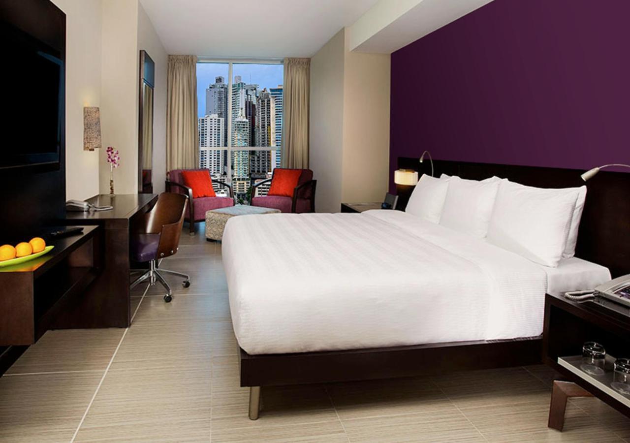 Megapolis Hotel Panama Dış mekan fotoğraf A room at the hotel