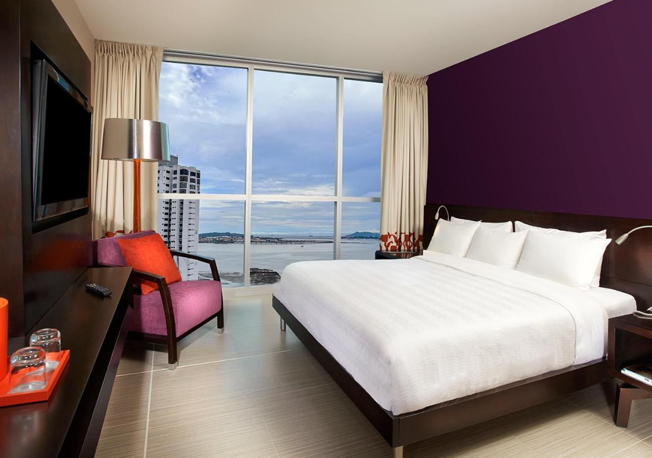 Megapolis Hotel Panama Dış mekan fotoğraf A bedroom at the W Hotel in Panama City